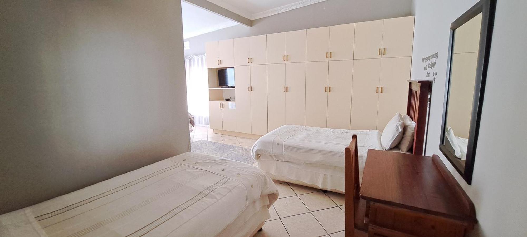 Raston Guest House Lambertʼs Bay 객실 사진